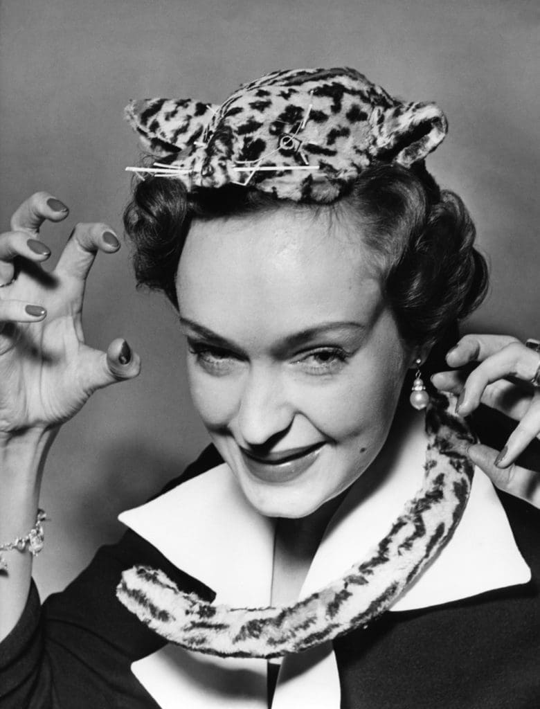 1950s style guide - 1950s hats & Jewelry